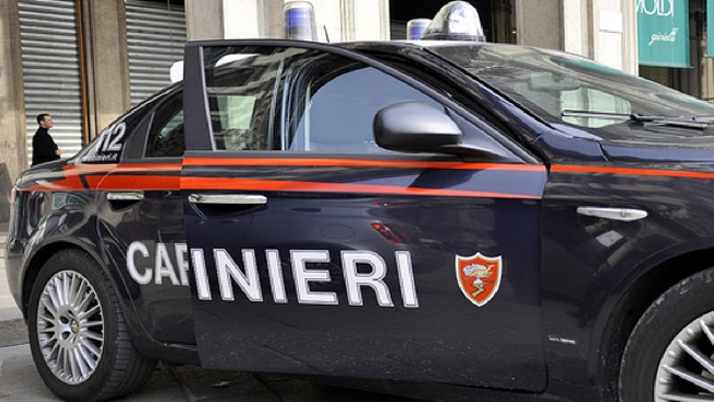 Bari: 209° anniversario dalla fondazione dell’Arma dei Carabinieri. I Carabinieri donano stampe artistiche a all’Ospedale Giovanni XXIII