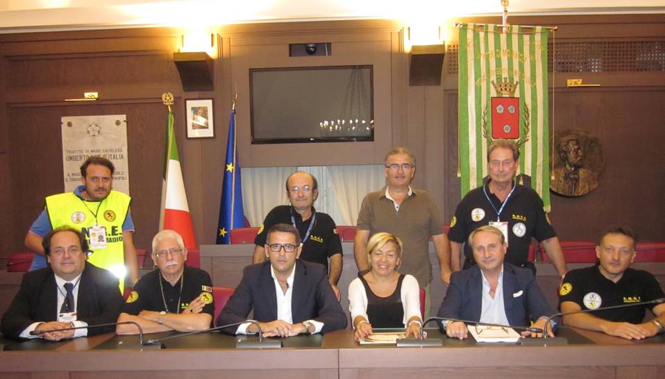 L’Unità Mobile 03 del RNRE all’Associazione Radioamatori