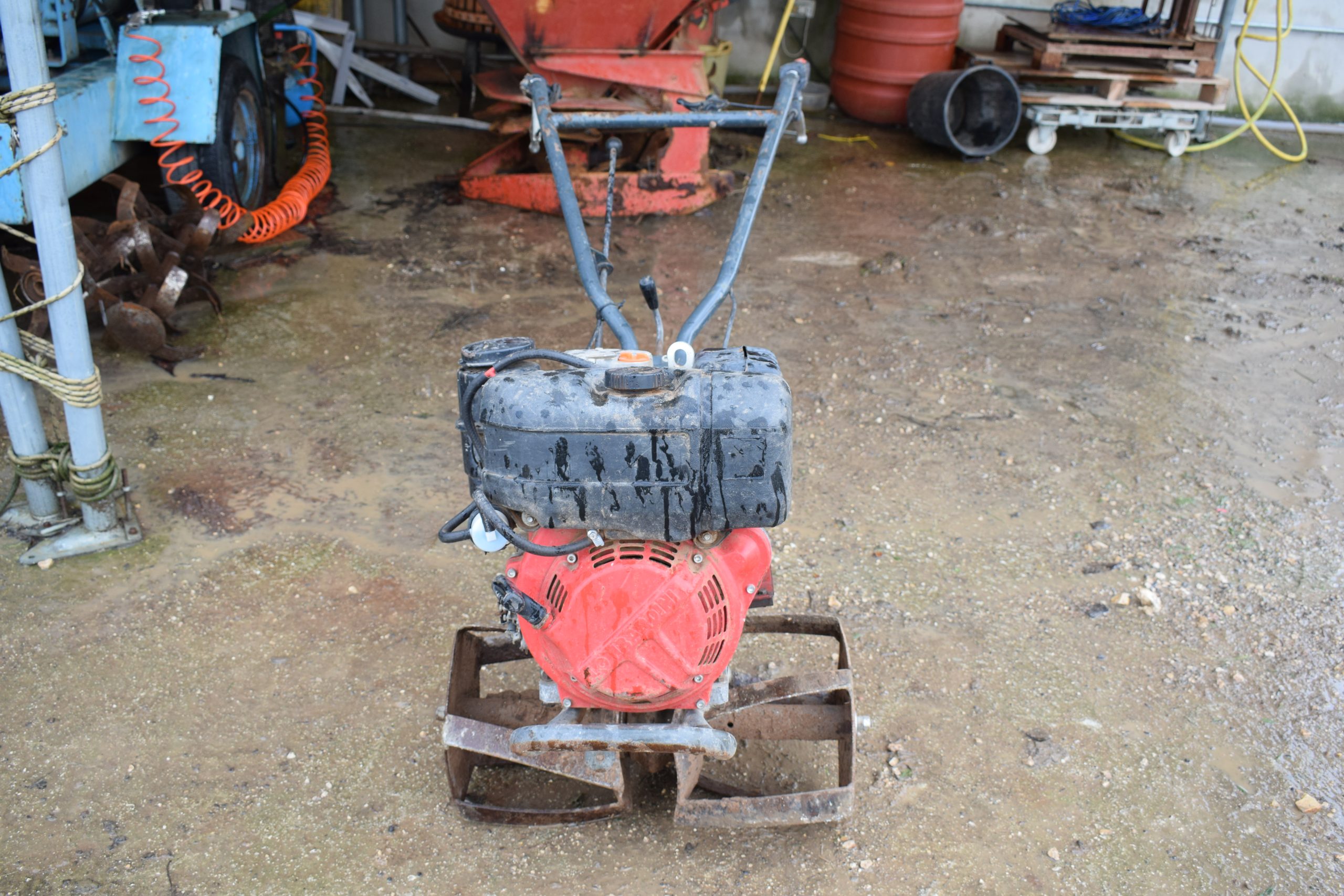 SUD EST Ritrovati ad Acquaviva attrezzi agricoli rubati