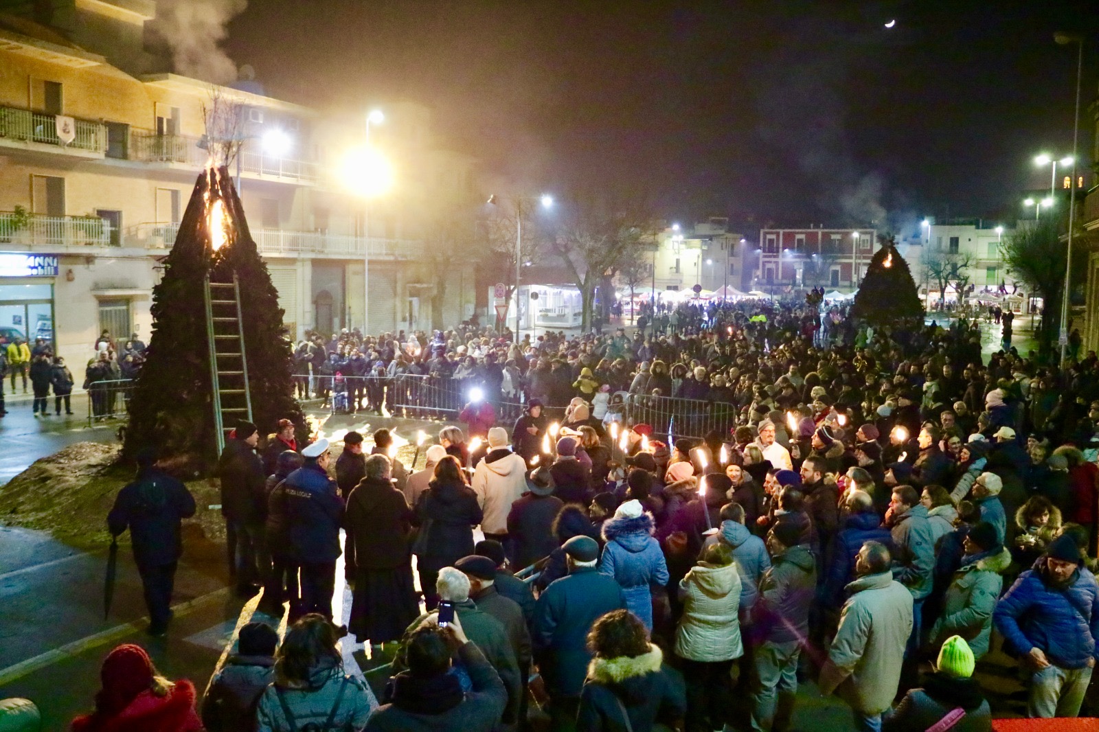 Castellana, le Fanove nella rete dei fuochi