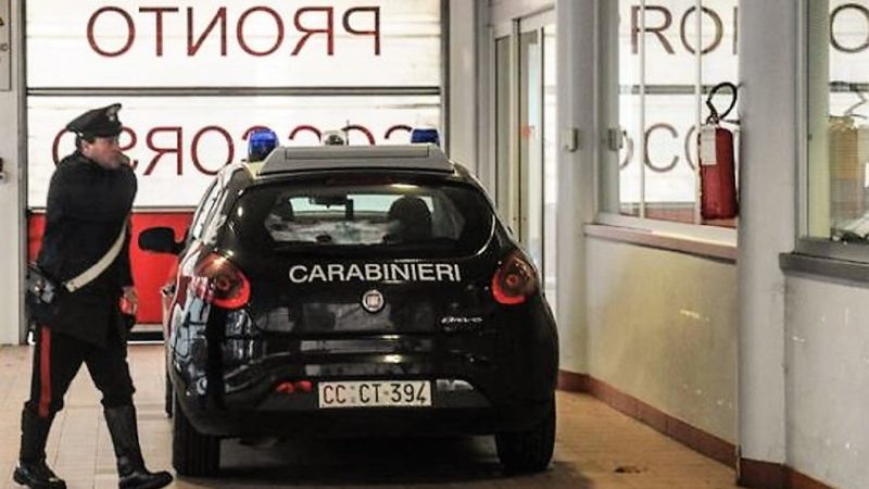 Carabinieri al pronto soccorso