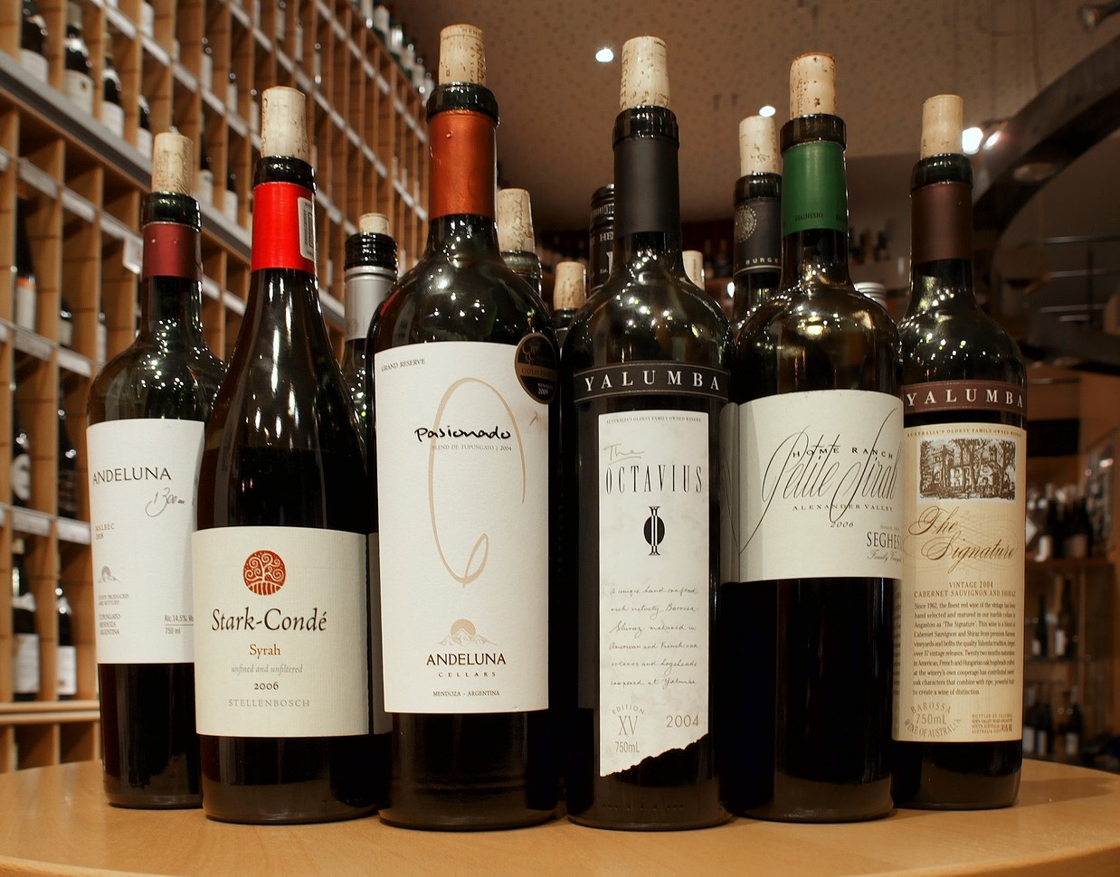 A Monopoli quarta edizione di “Vini in Vetrina”