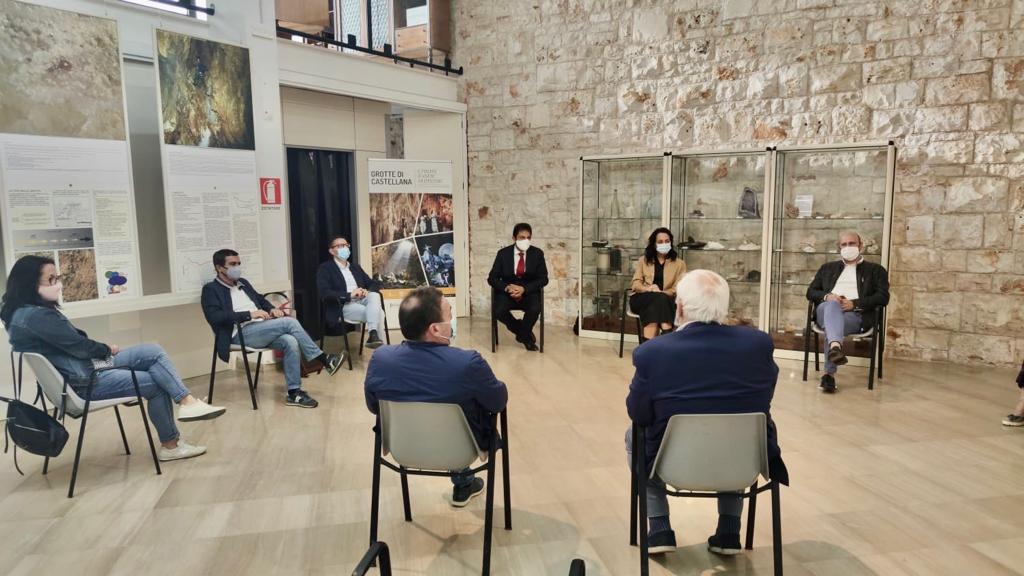 Castellana, al Museo Anelli la conferenza dei capigruppo