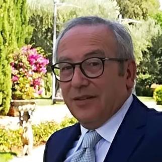 38391911_1945475395475151_7639835062451568640_n