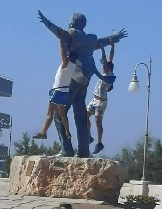 118864959_10216718692351956_7337750034997653717_o