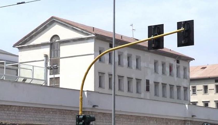 Rivolta del clan Strisciuglio nel carcere di Bari