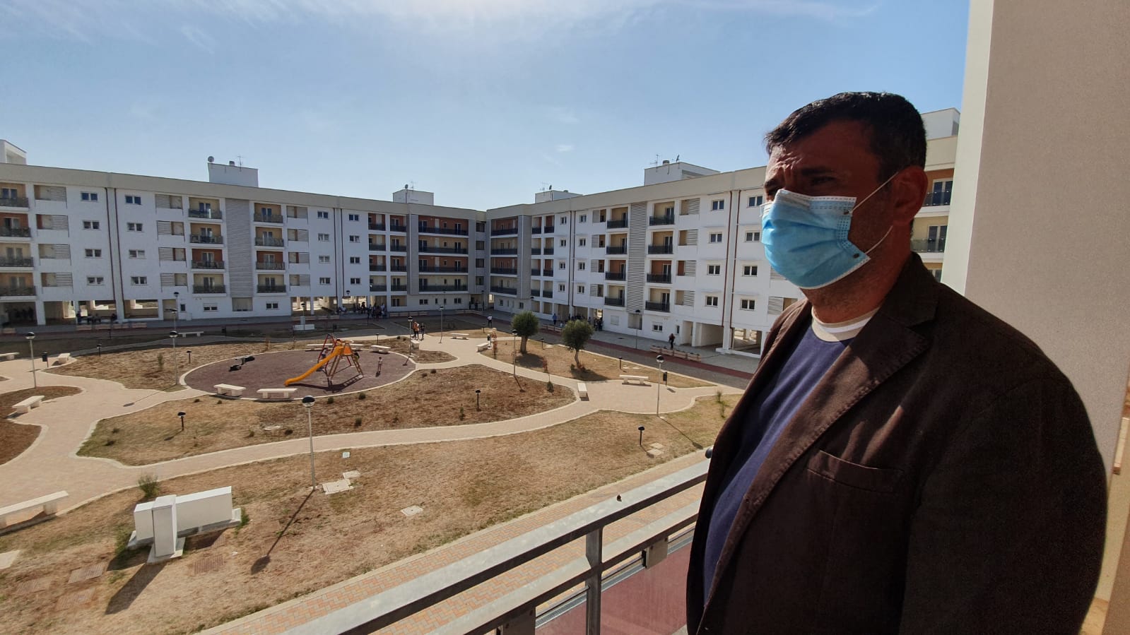 E838DD9B-485A-4F0E-9AD3-9E35CCAB97B5