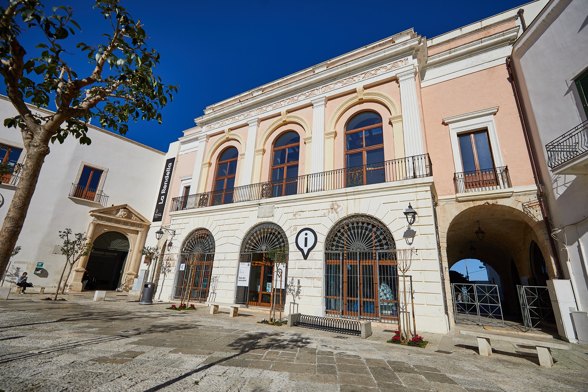 Biblioteca Rendella di Monopoli