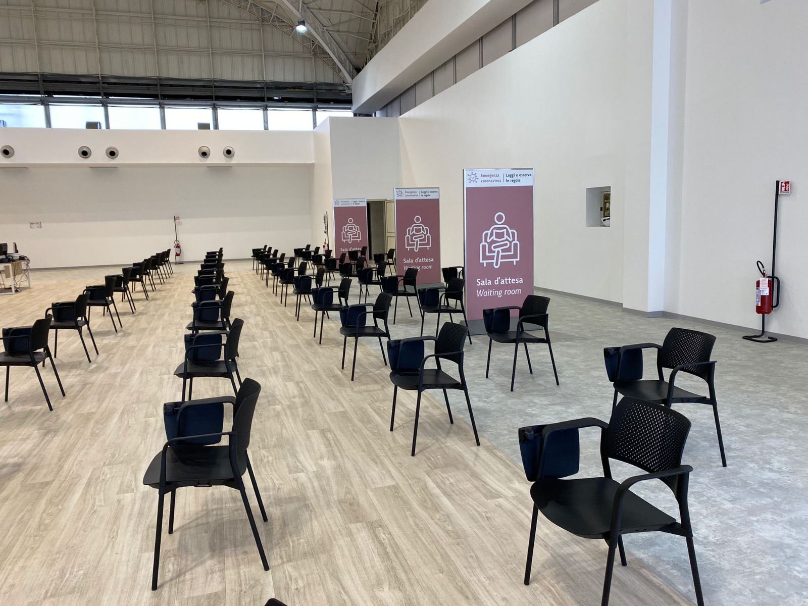 Vaccinazioni maturandi, domani in hub Fiera le prime somministrazioni