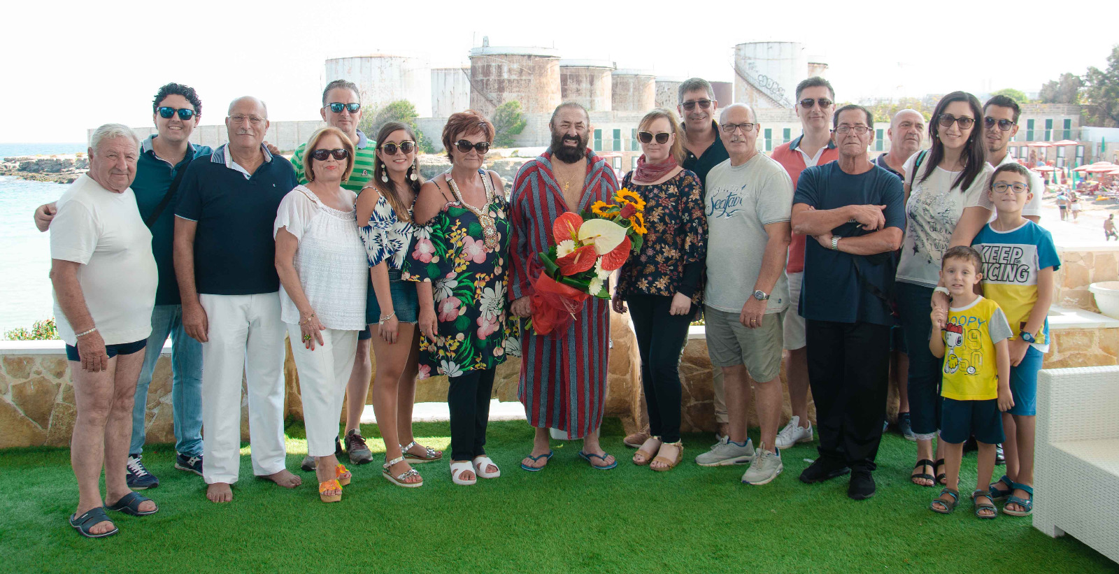 2018- Al termine della maratona di nuoto con la famiglia e amici