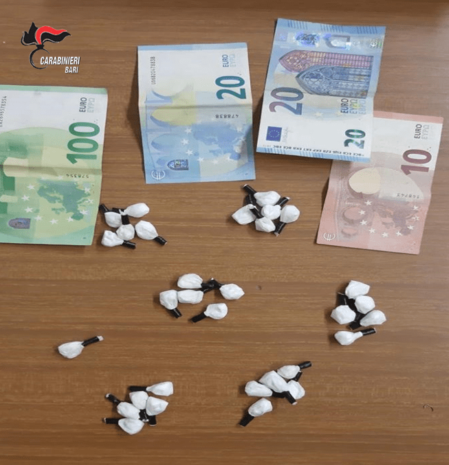 Conversano, 45enne nascondeva 31 dosi di cocaina nel reggiseno