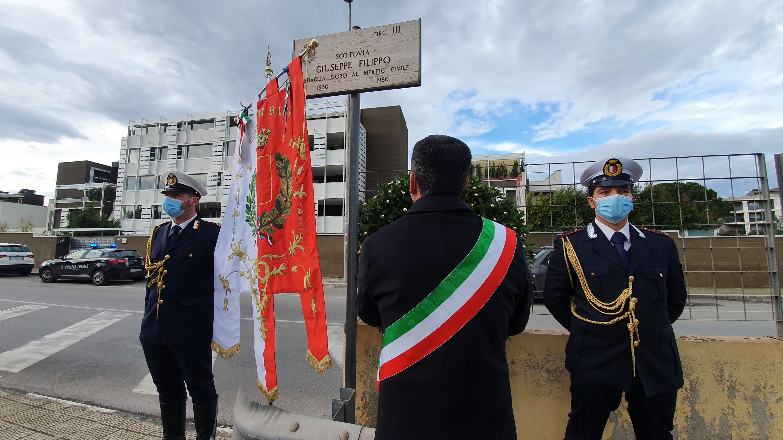 28-11-21 deposizione corona di fuori targa Giuseppe Filippo