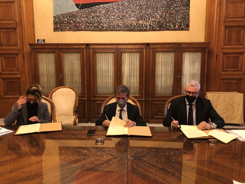 30-11-21 nuovi modelli di sostegno allo sviluppo industriale_siglato l’accordo fra Comune di Bari, Consorzio ASI e Puglia Sviluppo