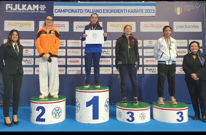 Francesca_Pinto_argento_podio