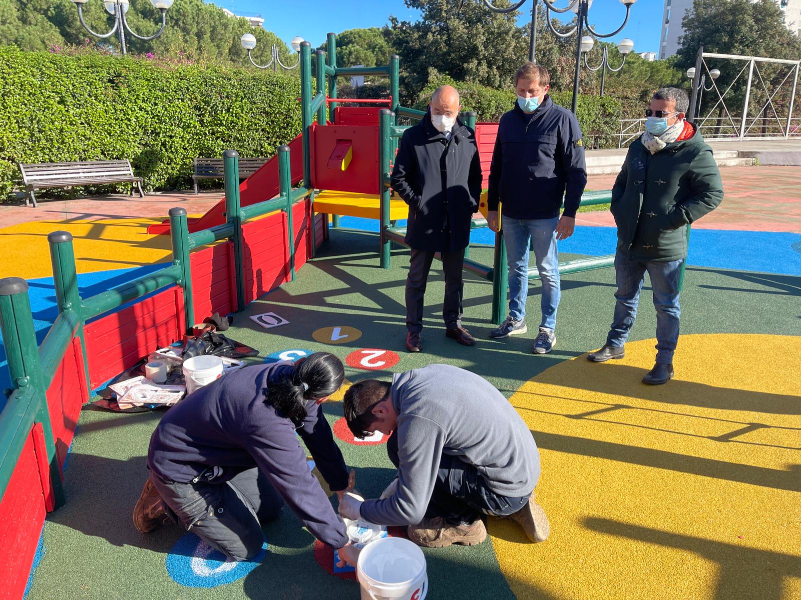 01-12-21 completati gli interventi di riqualificazione del gioco composito nell’Arena Giardino a Japigia_2