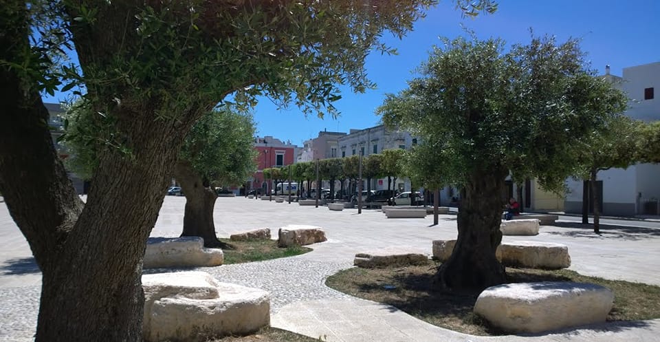 Anche a Polignano una catena di #Lucispente