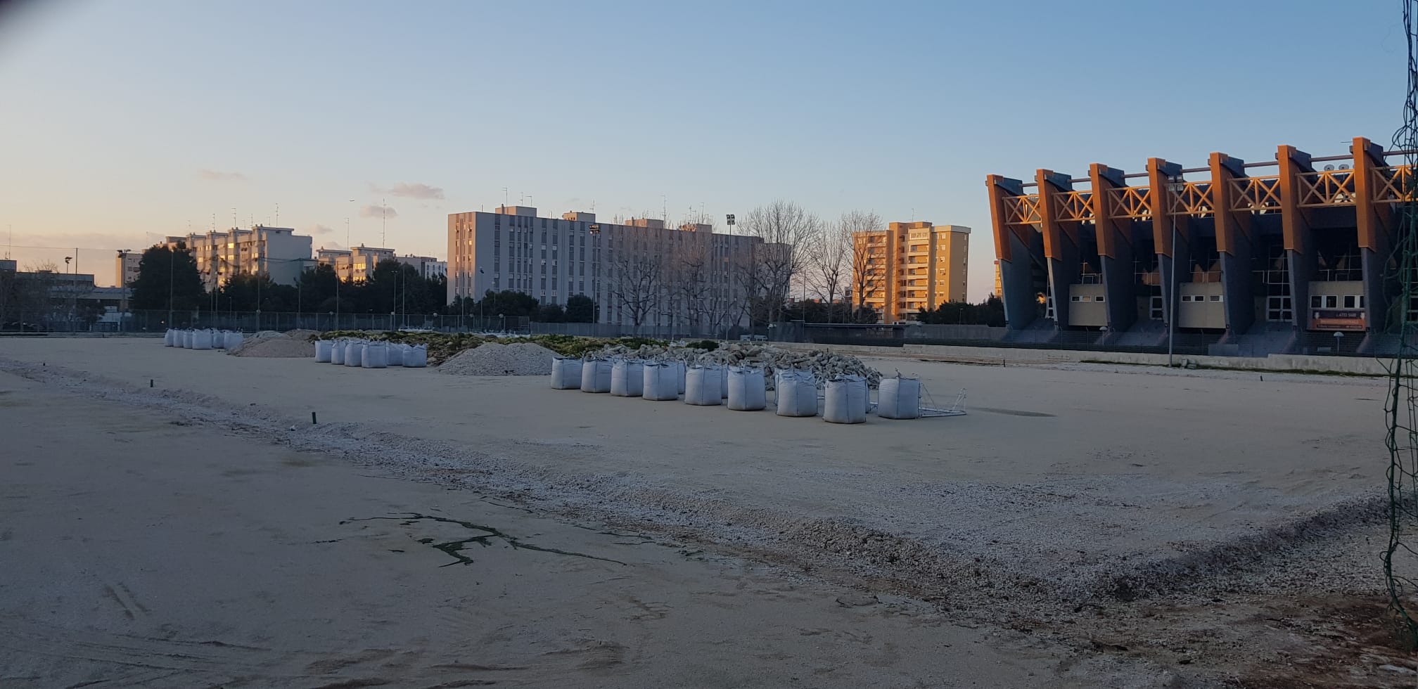 18-03-22 riqualificazione del campo di calcio “Mirko Variato” a Japigia_la prossima settimana la ripresa del cantiere