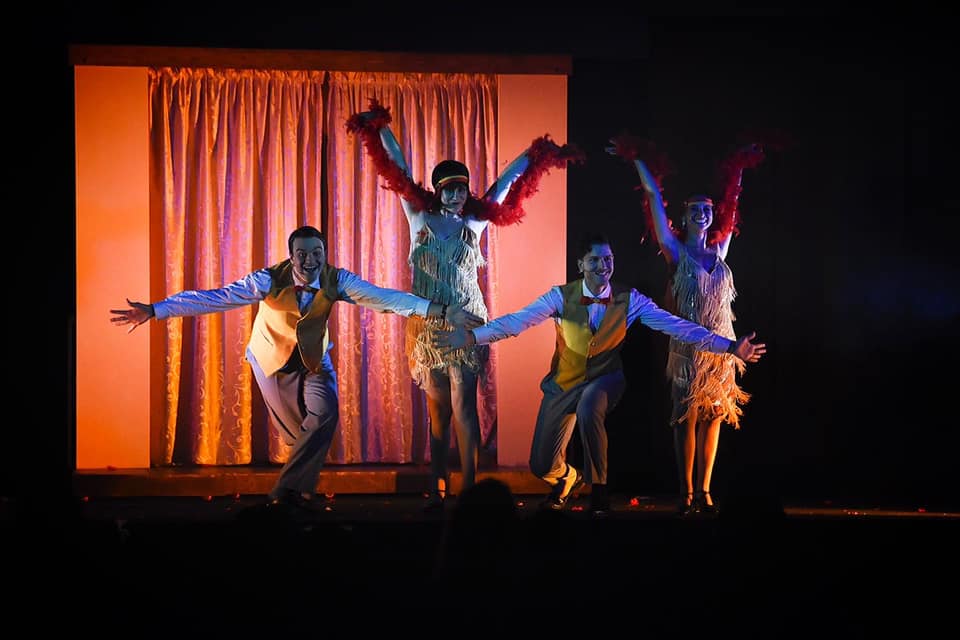 Al teatro Angioino di Mola di Bari, “A Ritmo di un Ciak“