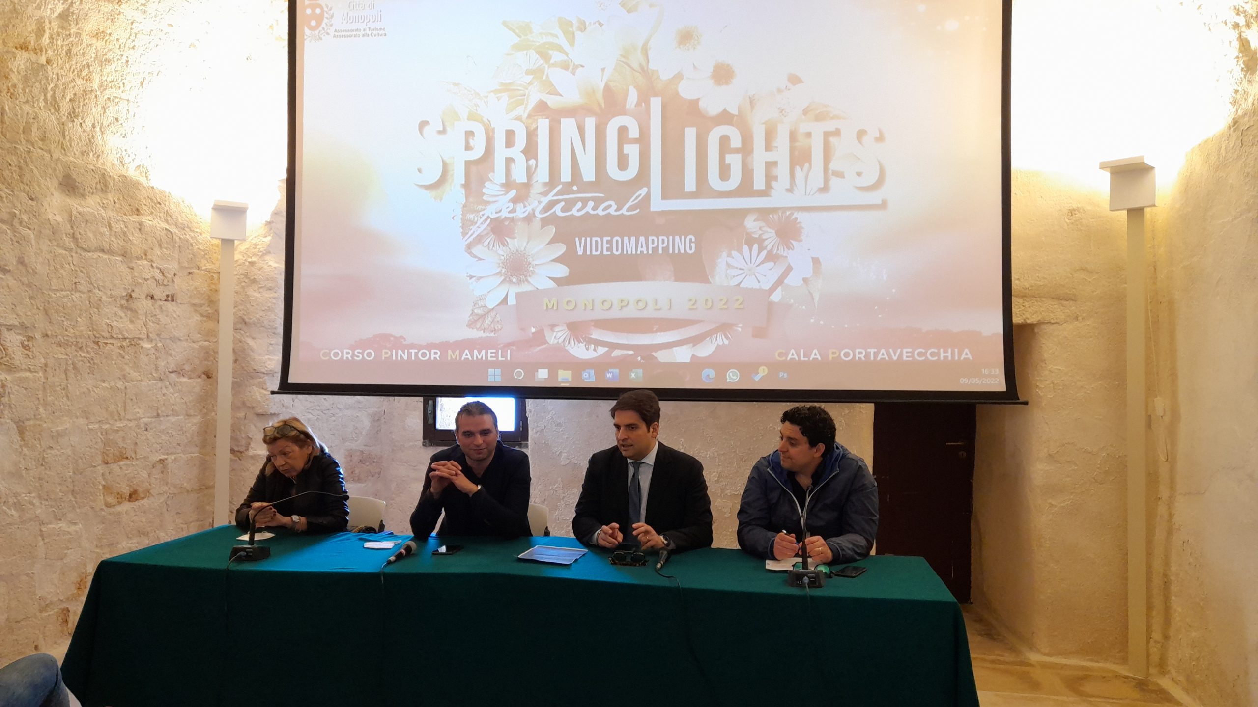 A Monopoli videomapping con il “Spring Light Festival”