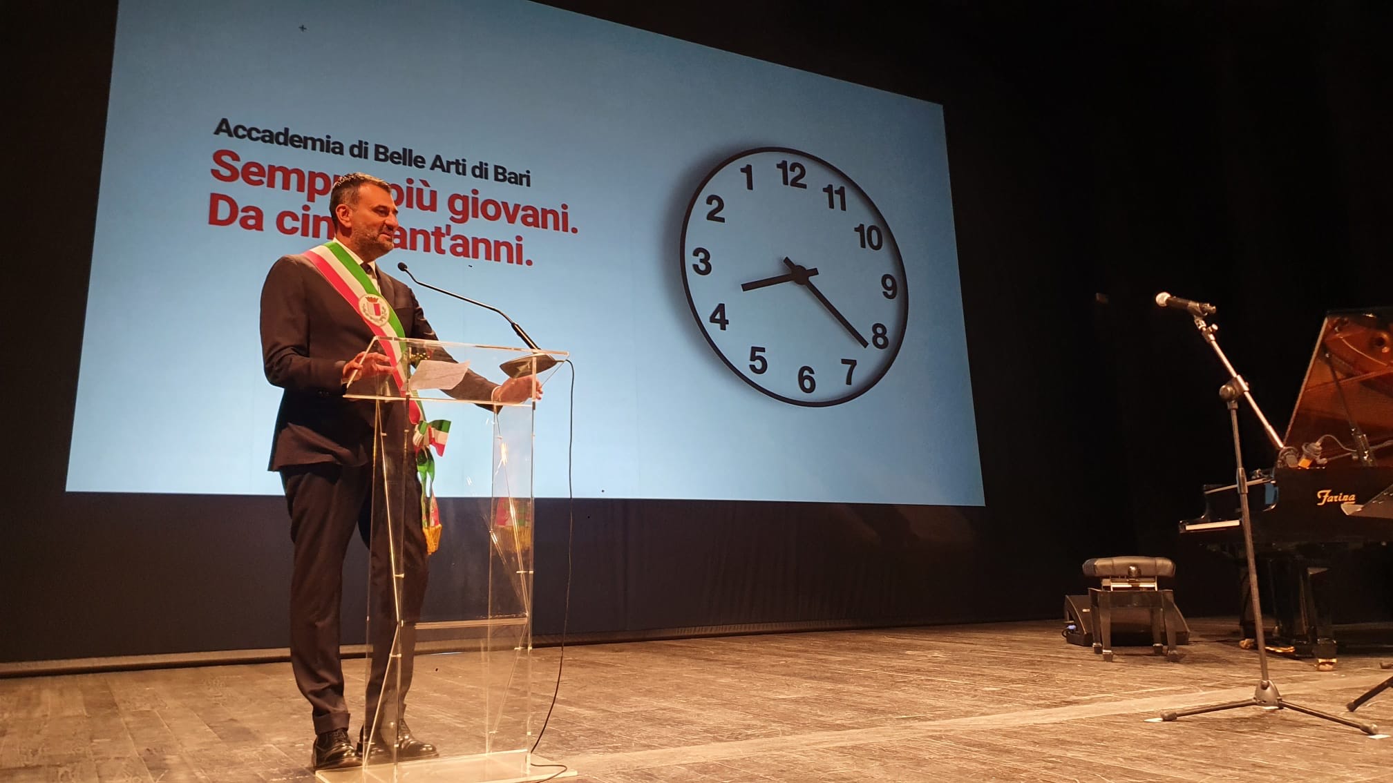 Stamattina il sindaco Decaro all’evento per i 50 anni dell’Accademia di Belle arti di Bari nel Teatro Piccinni