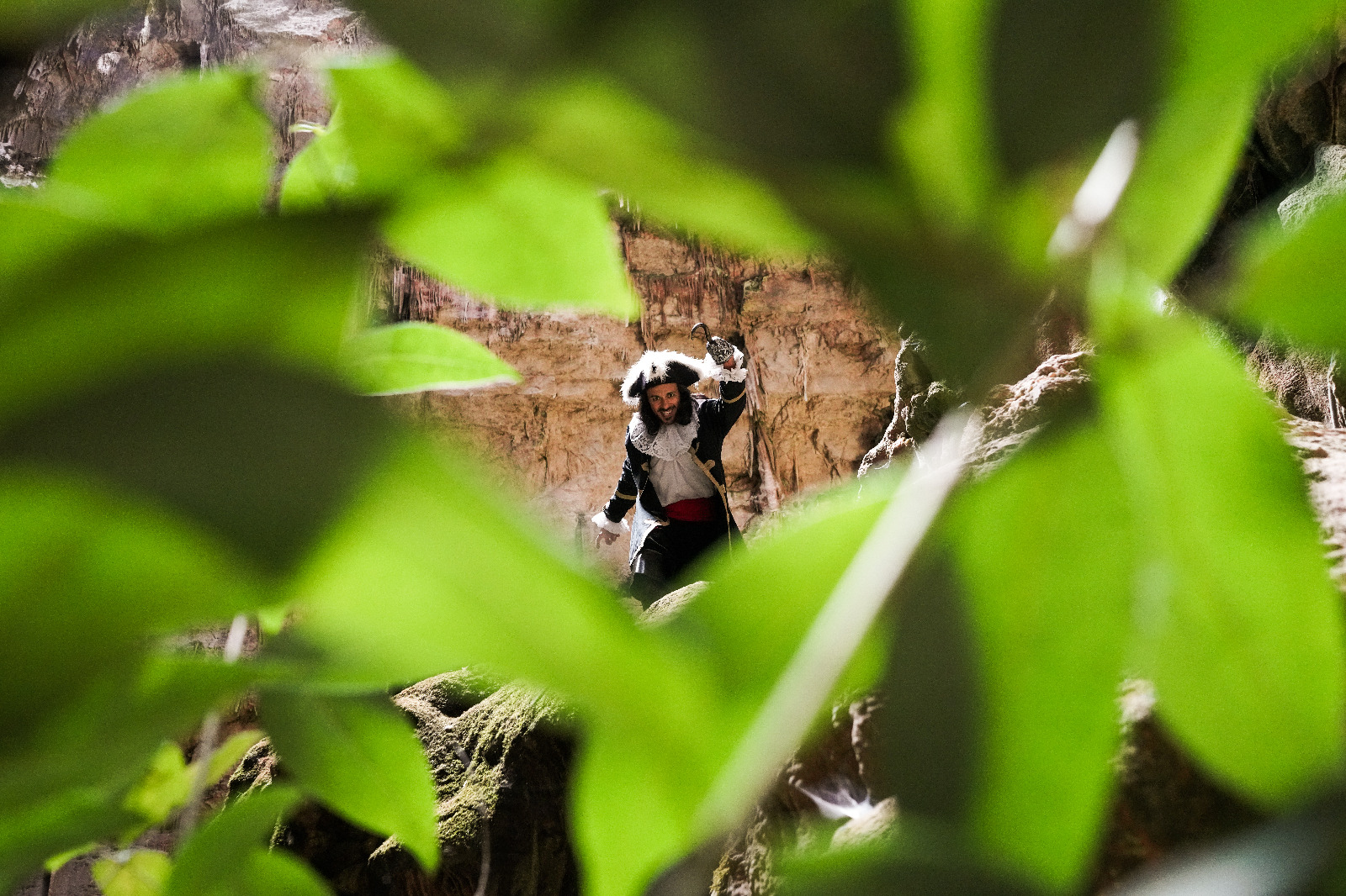 Castellana Grotte, Peter Pan nella caverna della Grave