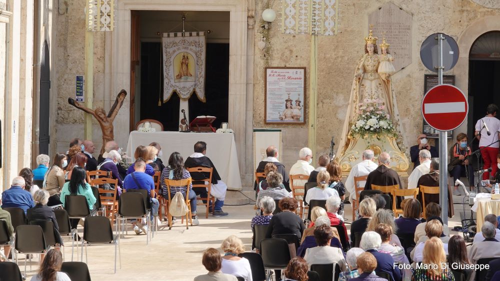 Gioia, tutto pronto per la festa della Vergine del Rosario, oggi l’inizio della novena