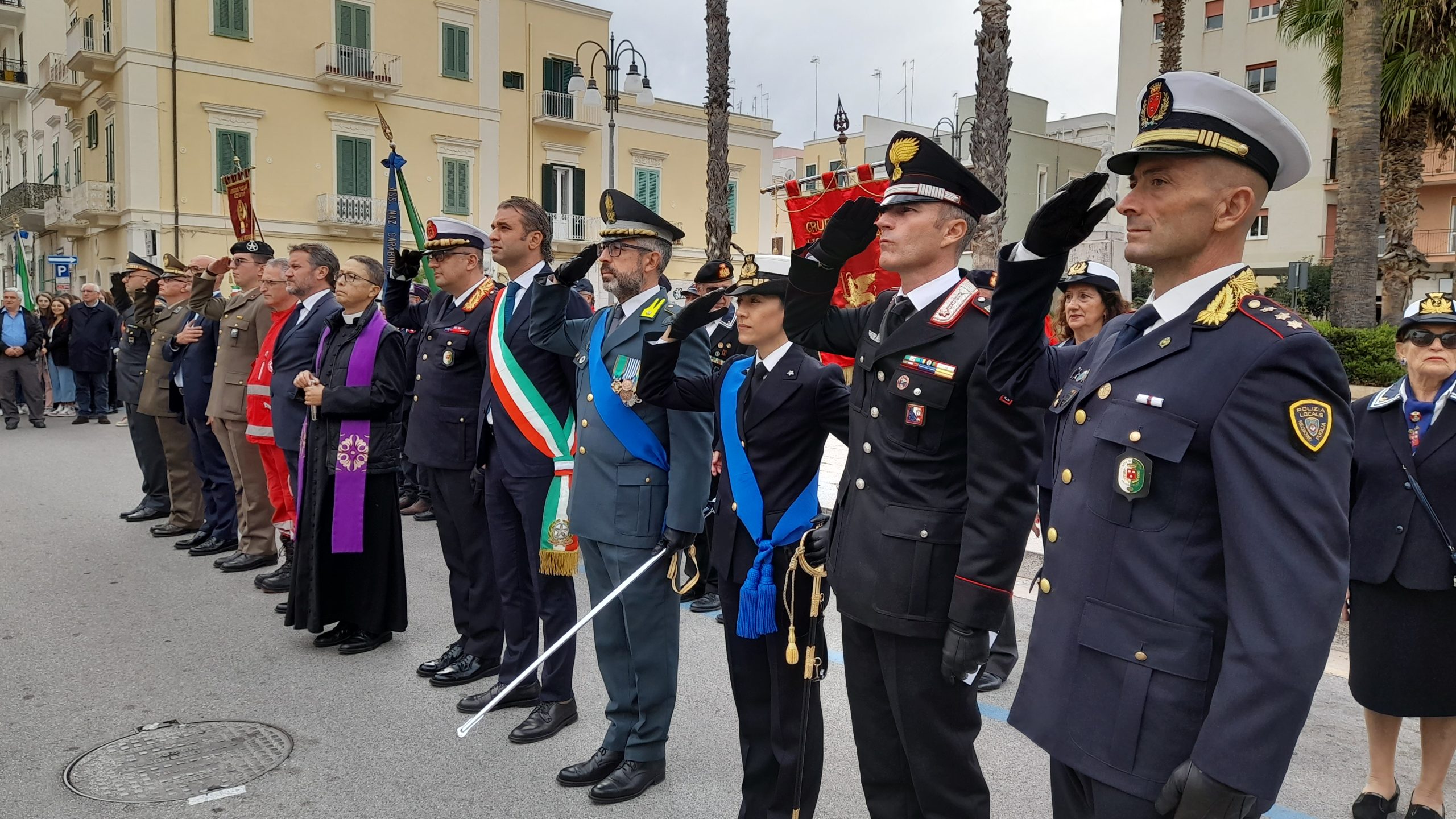 Anche Monopoli celebra il 4 novembre