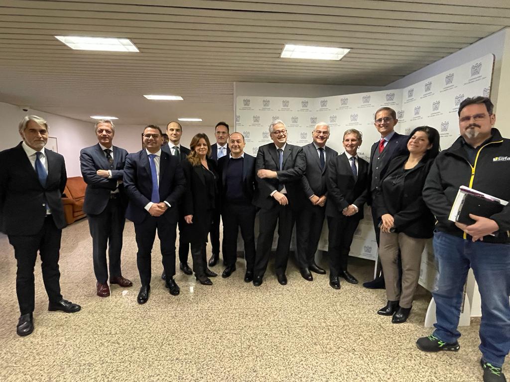 Bari: Presentato il primo progetto IFTS per la formazione di tecnici specializzati per l’inserimento nell’industria