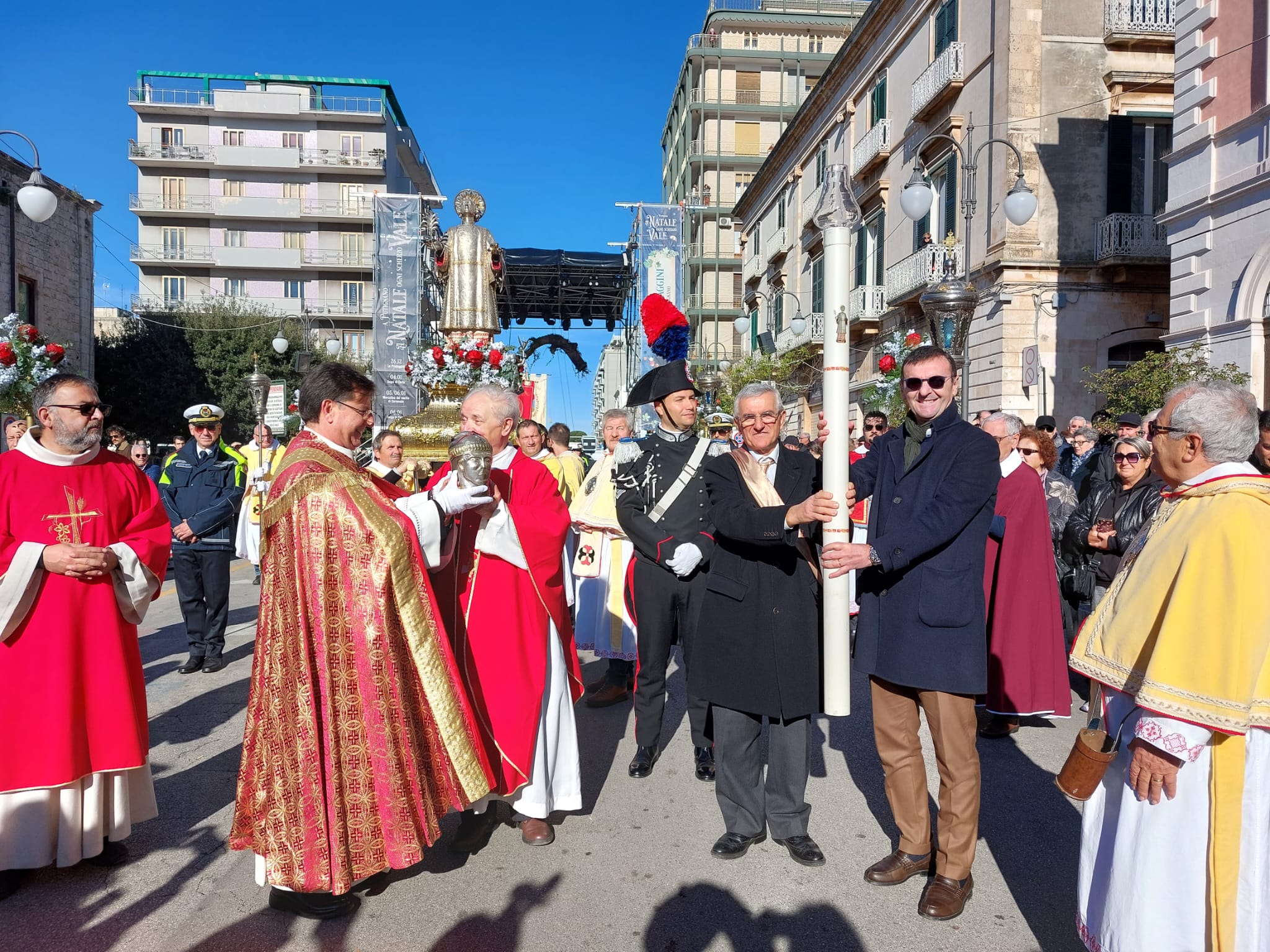 Putignano: Le Propaggini aprono la 629^ edizione del Carnevale più lungo d’Europa