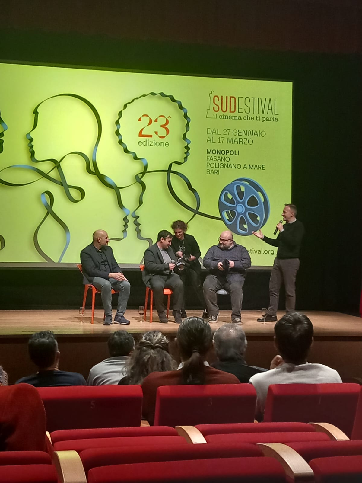 Monopoli, “La lunga corsa” al Sudestival