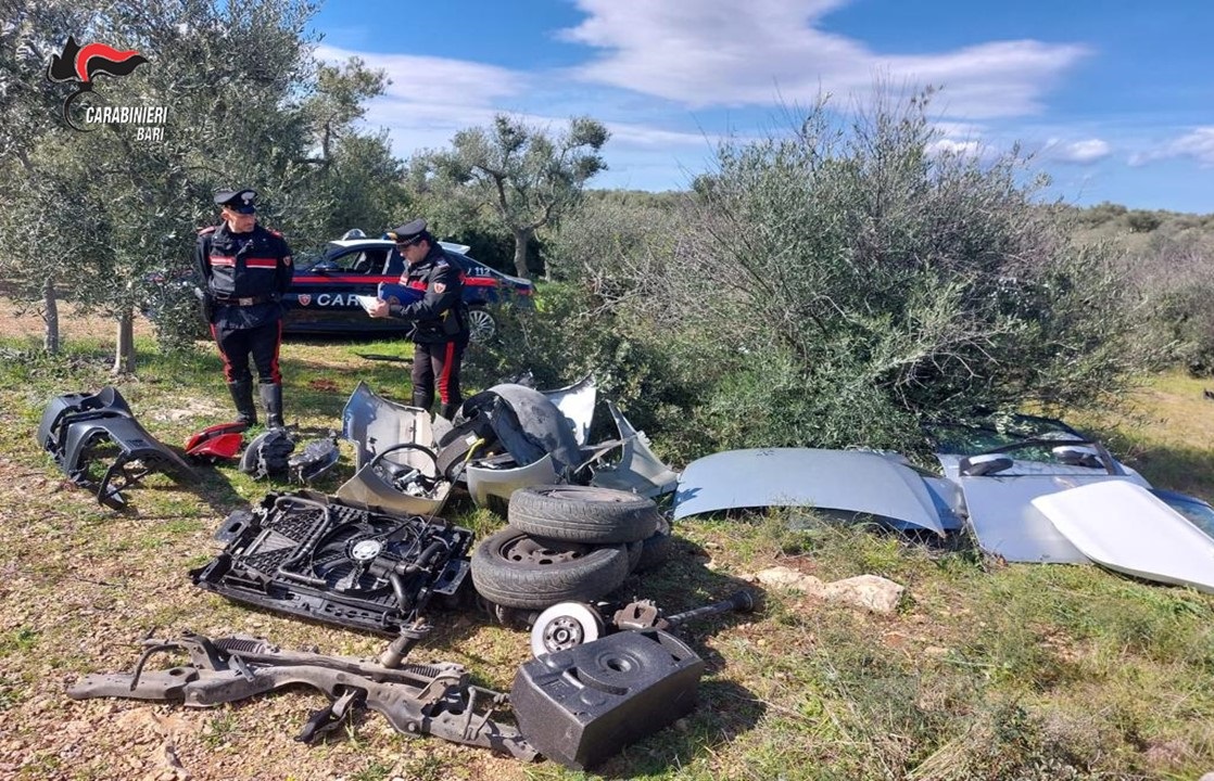 A Palo del Colle, ritrovate due autovetture rubate in procinto di essere smontate. Un arresto