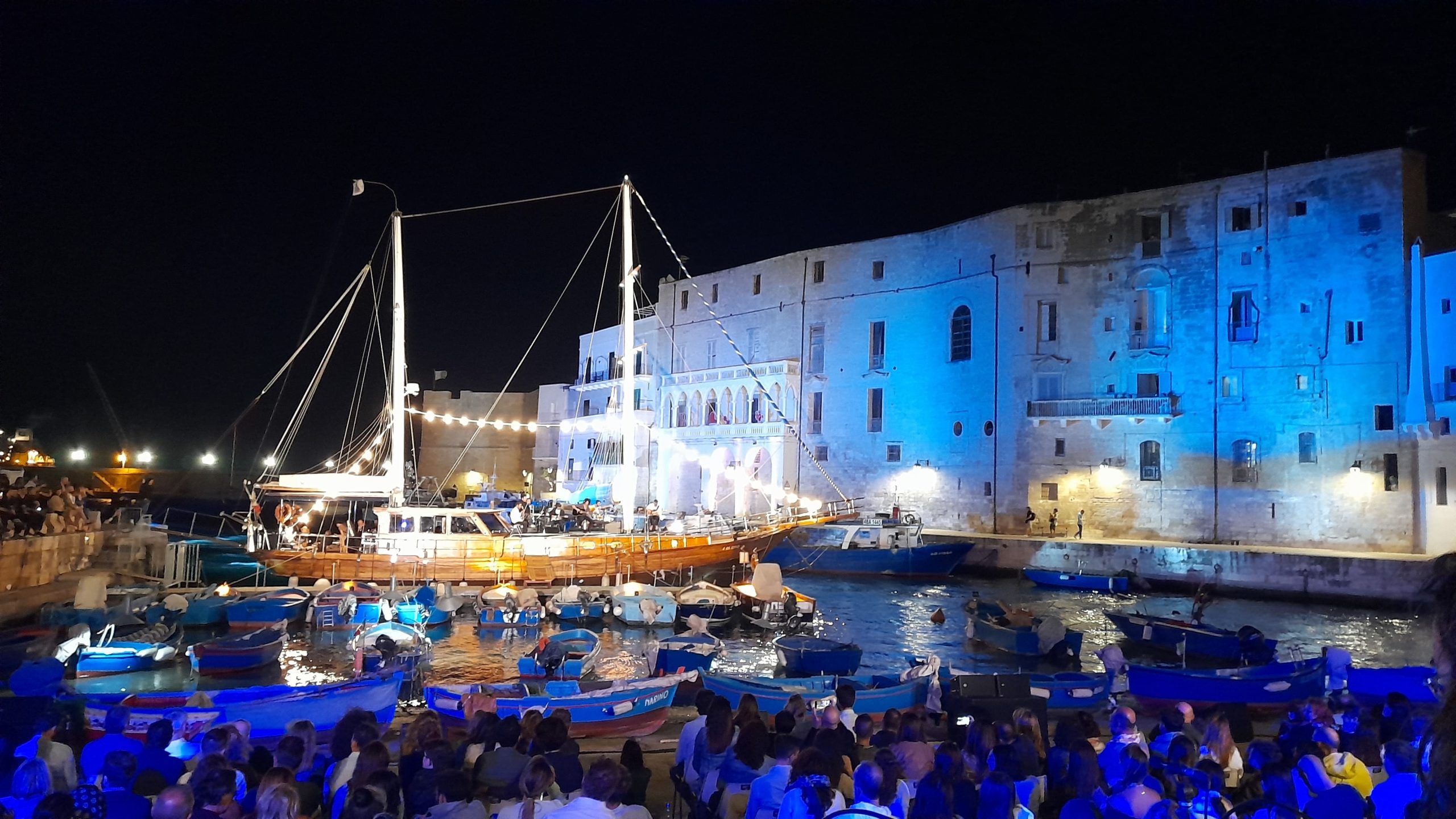 Monopoli: Fabi, Pelù, Caccamo e Bianco si esibiranno a Porto Rubino 2023