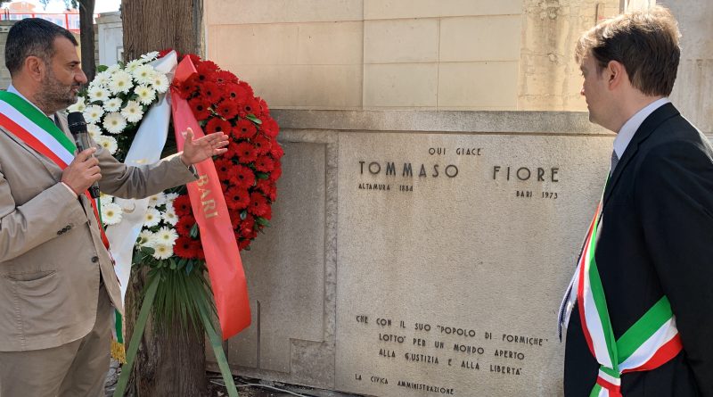 Bari: Il sindaco Decaro alla cerimonia per i 50 anni delle morte di Tommaso Fiore