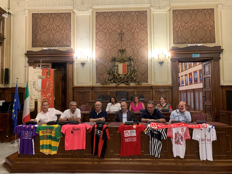 20-06-23 presentata a palazzo di Città la 50° edizione del torneo di calcio “San Michele Arcangelo” di Palese