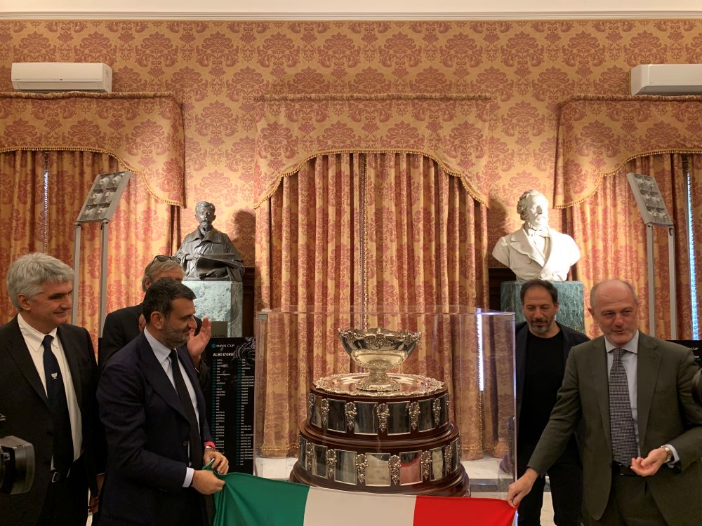 12-02-24 la coppa Davis arriva in Puglia presentate a Palazzo di Città le tappe pugliesi del Trophy tour_foto 2