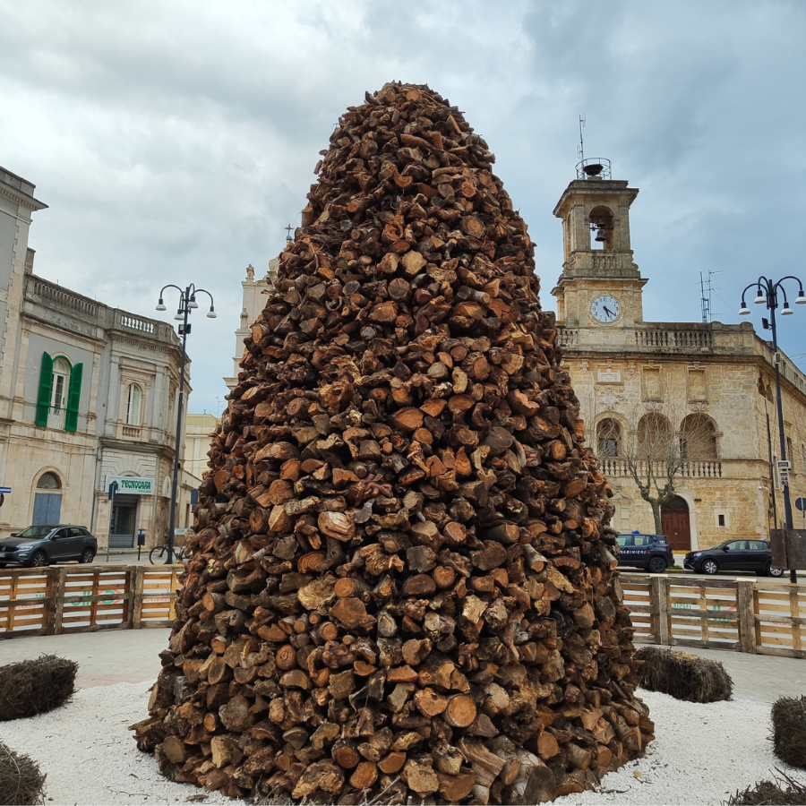 Gioia del Colle, martedì 19 “La fanova di san Giuseppe” in piazza Plebiscito