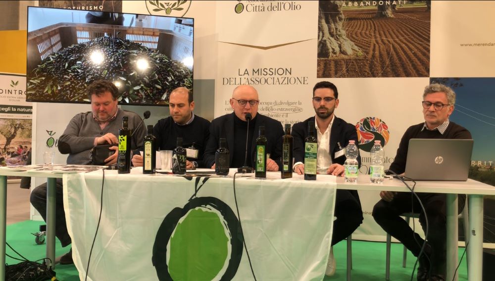 Castellana Grotte, l’Amministrazione Comunale vola al Salone degli oli extravergine