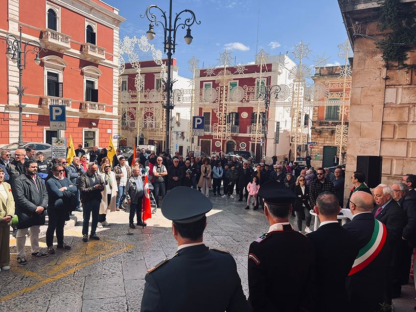 Castellana Grotte, nel Chiostro del Palazzo Municipale la cerimonia per la Festa della Liberazione 2024