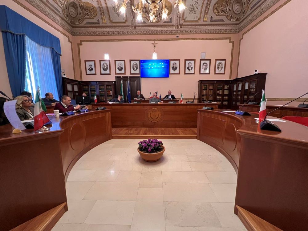 Castellana Grotte, aumenta di 2 euro il costo dei biglietti di ingresso alle grotte