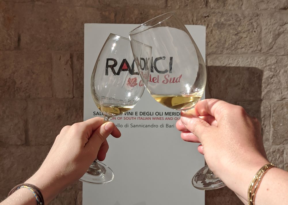 Sannicandro, I migliori vini meridionali, scelti da giudici esperti internazionali, saranno premiati nella XIX edizione di Radici del Sud