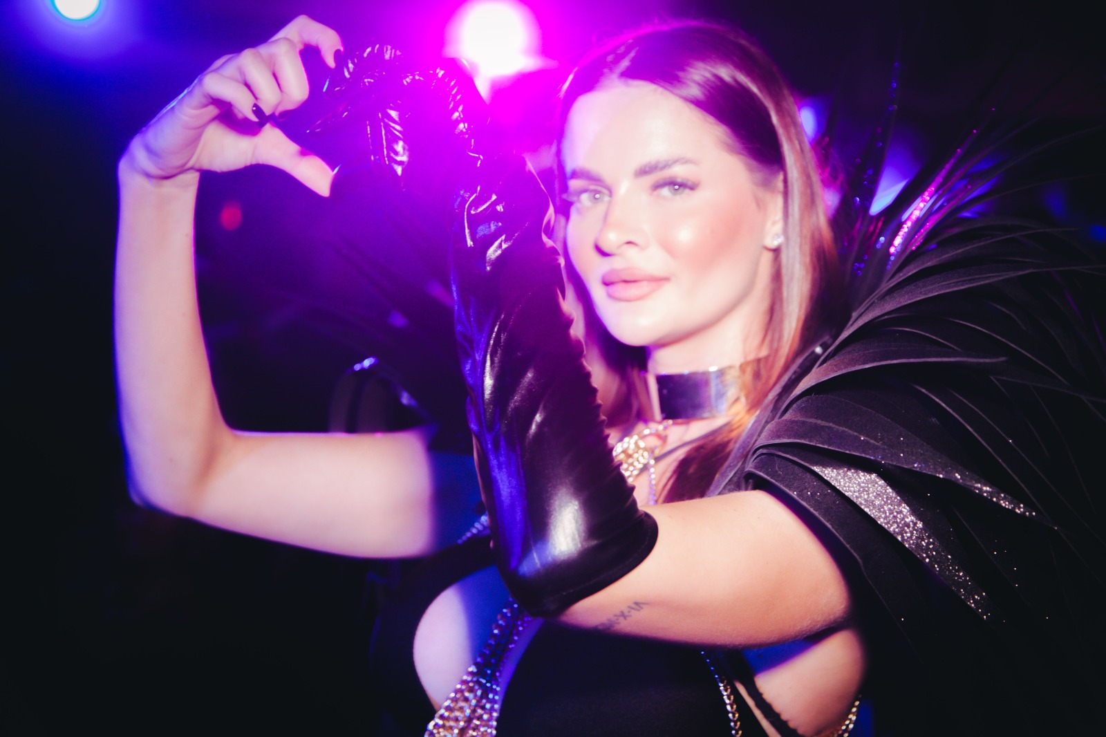 Weekend al Frontemare di Rimini: Tre Serate di Musica, Spettacolo e Revival Latino dal 6 all’8 Dicembre