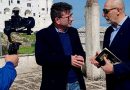 Tra letteratura e televisione: Luigi Del Vecchio racconta nuovamente in RAI il suo thriller “Ostuni. Un’insospettabile presenza” e l’amore per la Città Bianca.