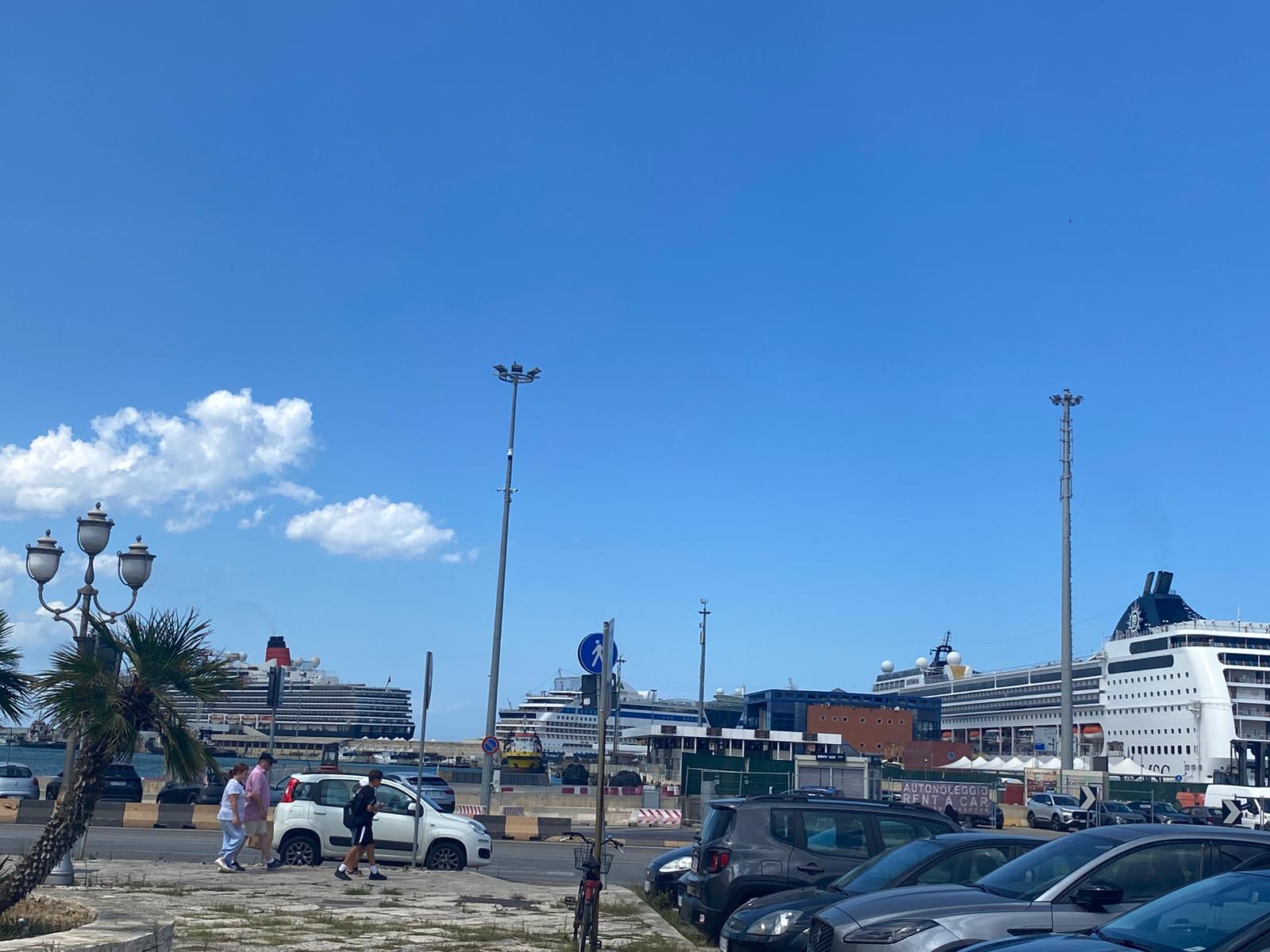 Giornata da record al porto di Bari