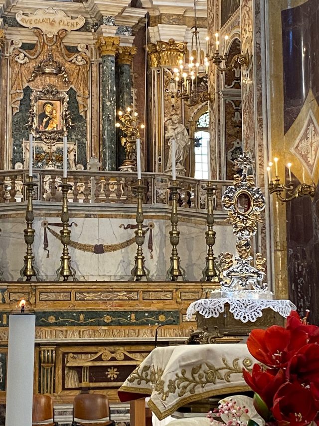 WhatsApp Image 2025-11-23 at 16.23.07