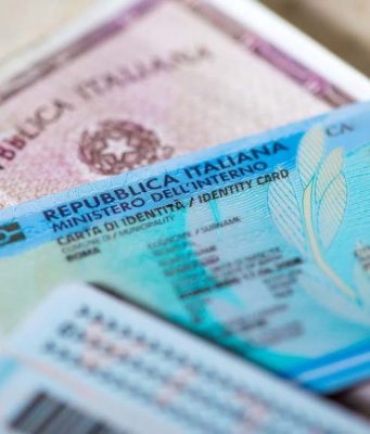 Fasano, conto alla rovescia per la carta d’identità cartacea: dal 2026 non sarà più valida