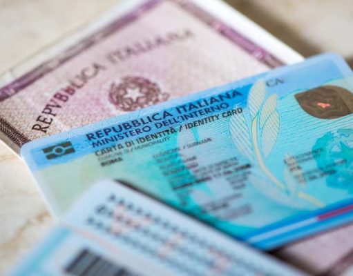 Fasano, conto alla rovescia per la carta d’identità cartacea: dal 2026 non sarà più valida